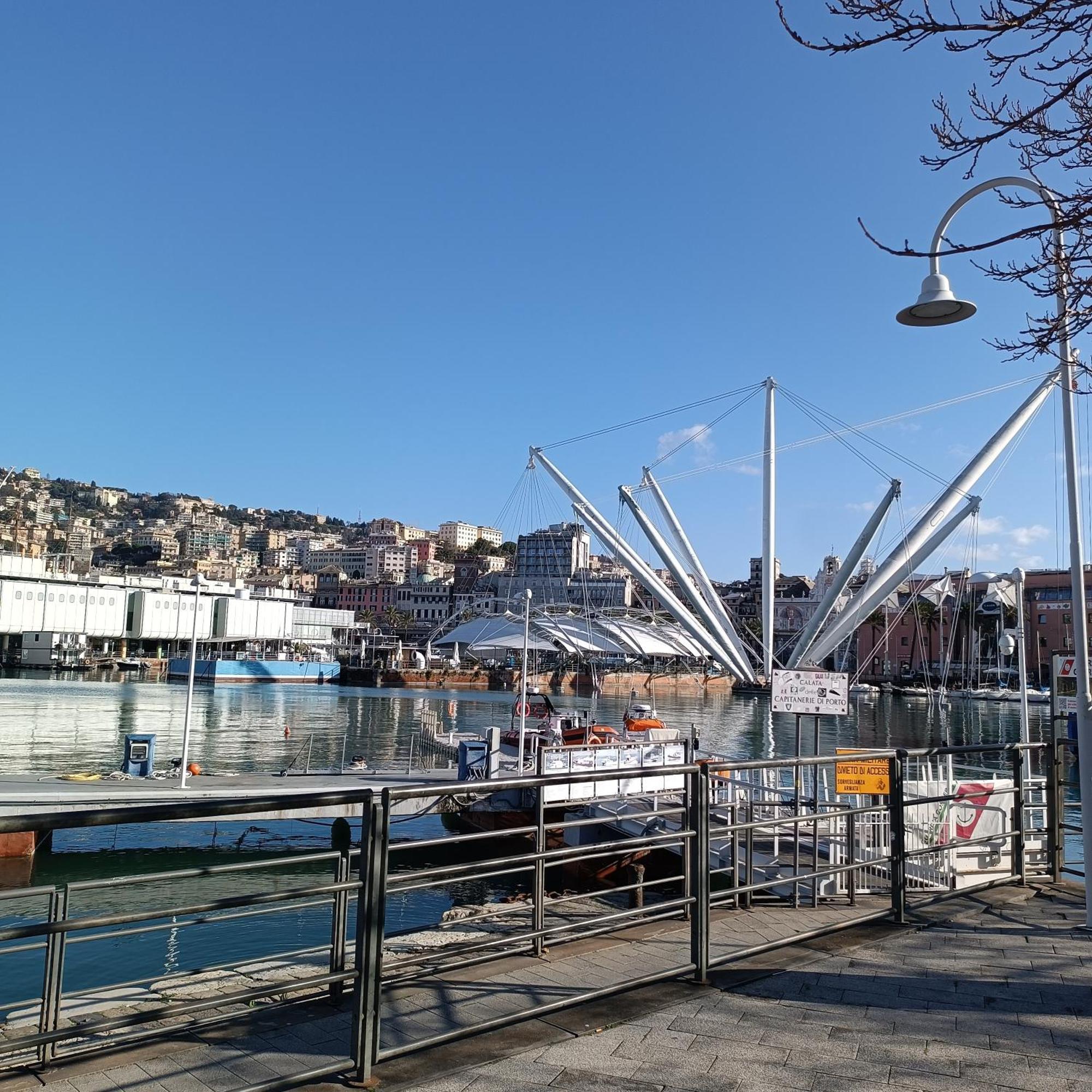 Appartamento Pietra Di Mare, Porto Antico Genoa Exterior photo